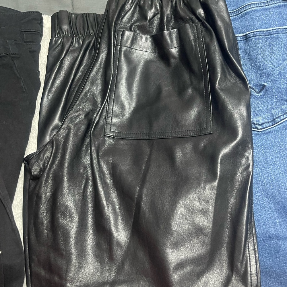 Alice + Olivia Blue Denim Jeans all 5 name bran included